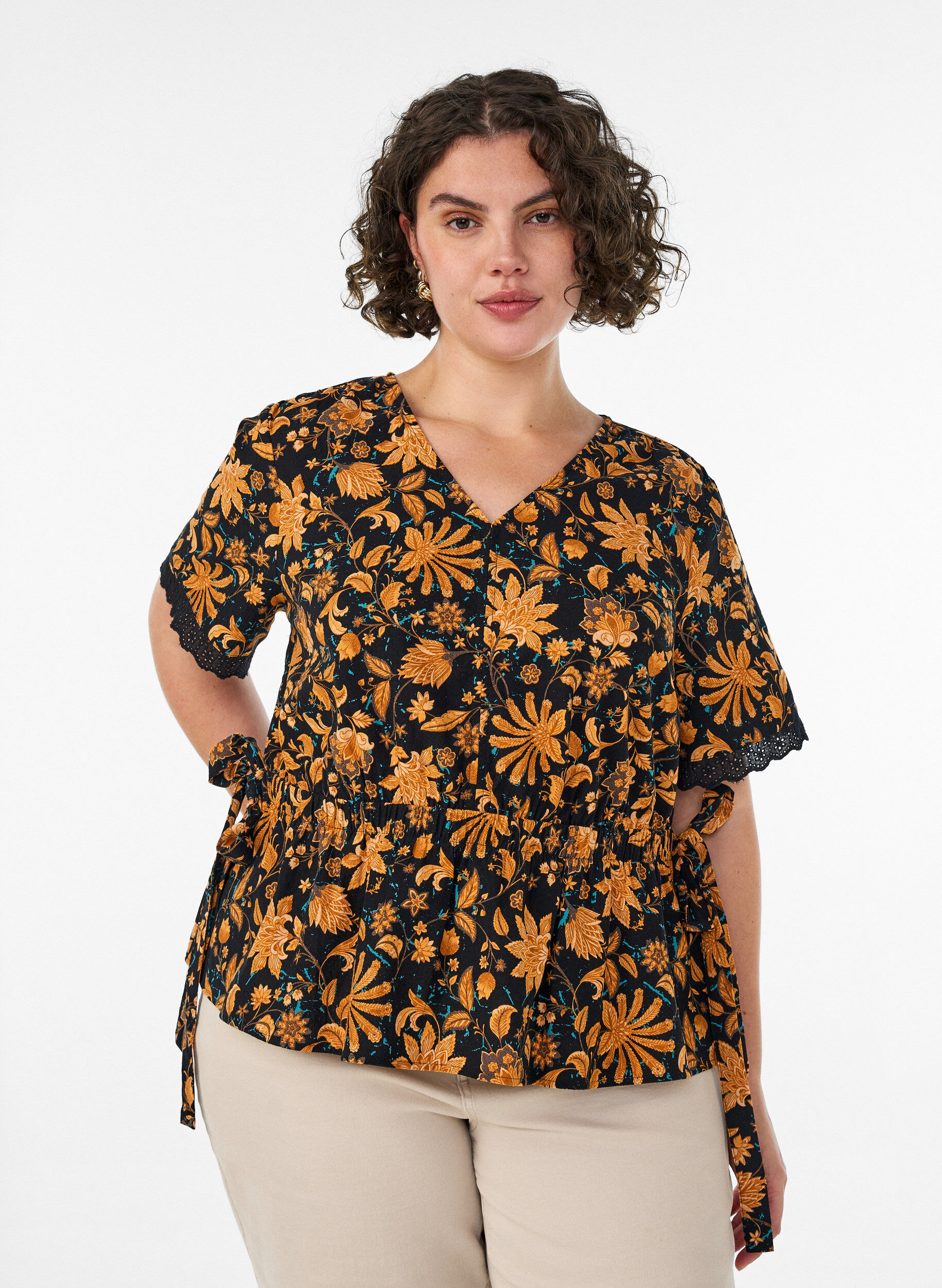 ZizziBlouse fleurie en coton avec lien &agrave; nouer, Orange, Model image number 0