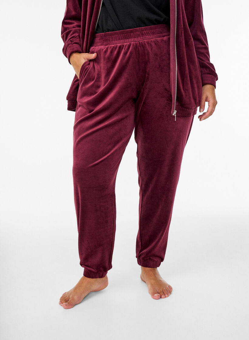 Lockere Samt-Hose, Rot, Model image number 2