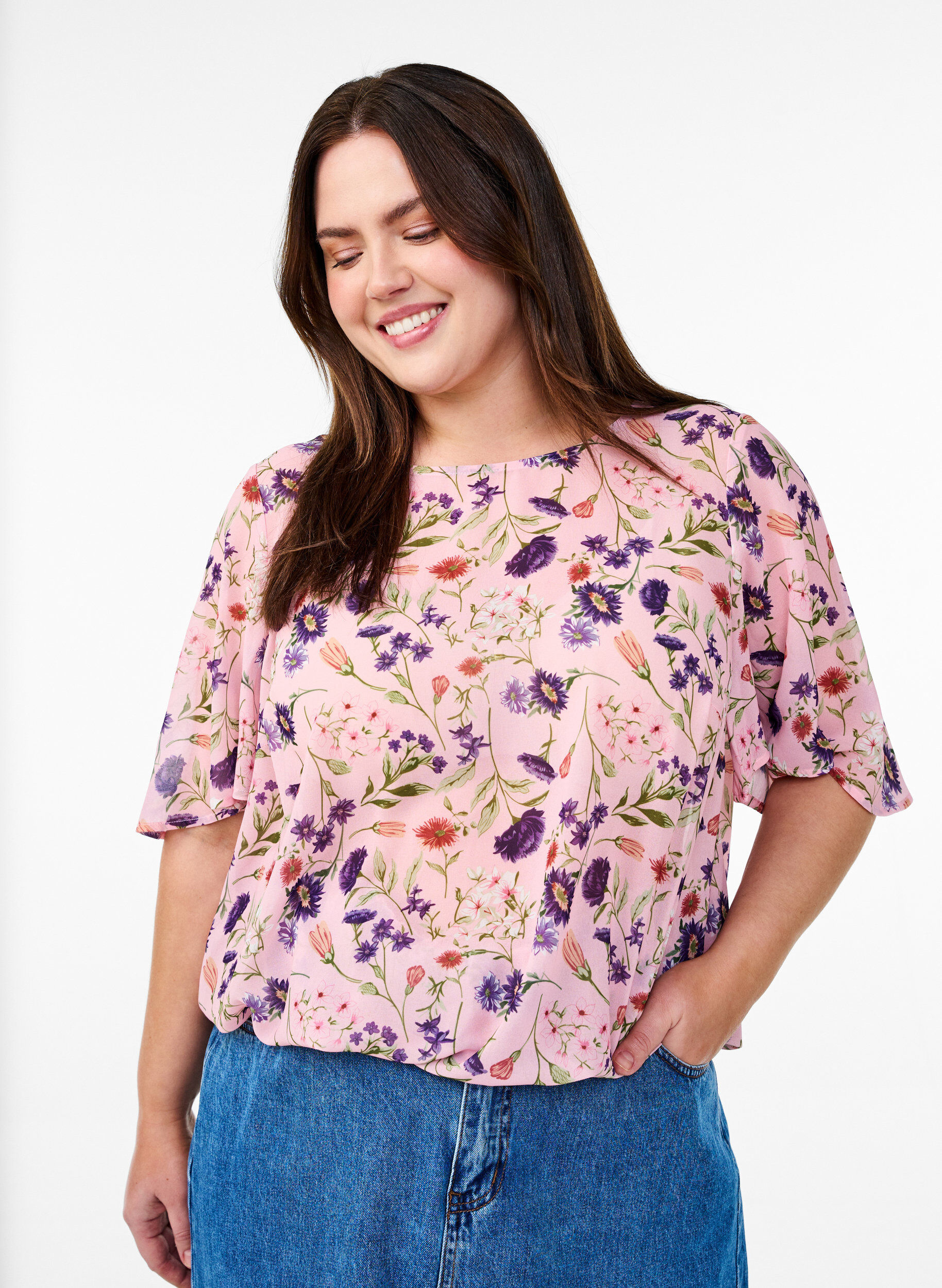 ZizziBlouse fleurie &agrave; manches courtes et smocks, Rose, Model image number 0