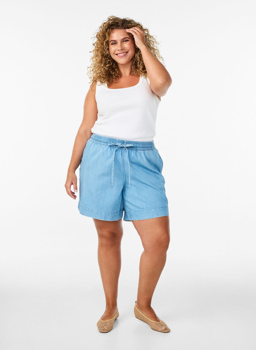 Shorts in Jeans-Optik mit elastischem Bund und Kordelzug, Blau, Model image number 1