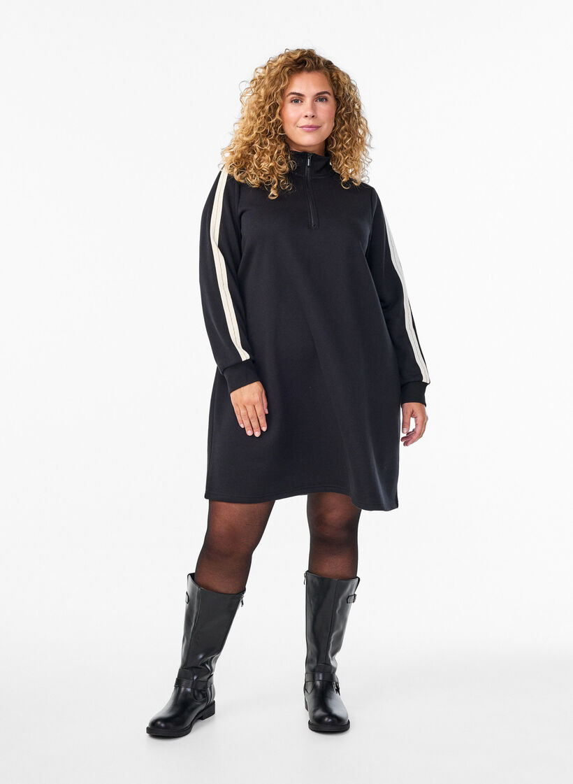 Kurzes Sweatshirtkleid mit hohem Kragen, Schwarz, Model image number 1