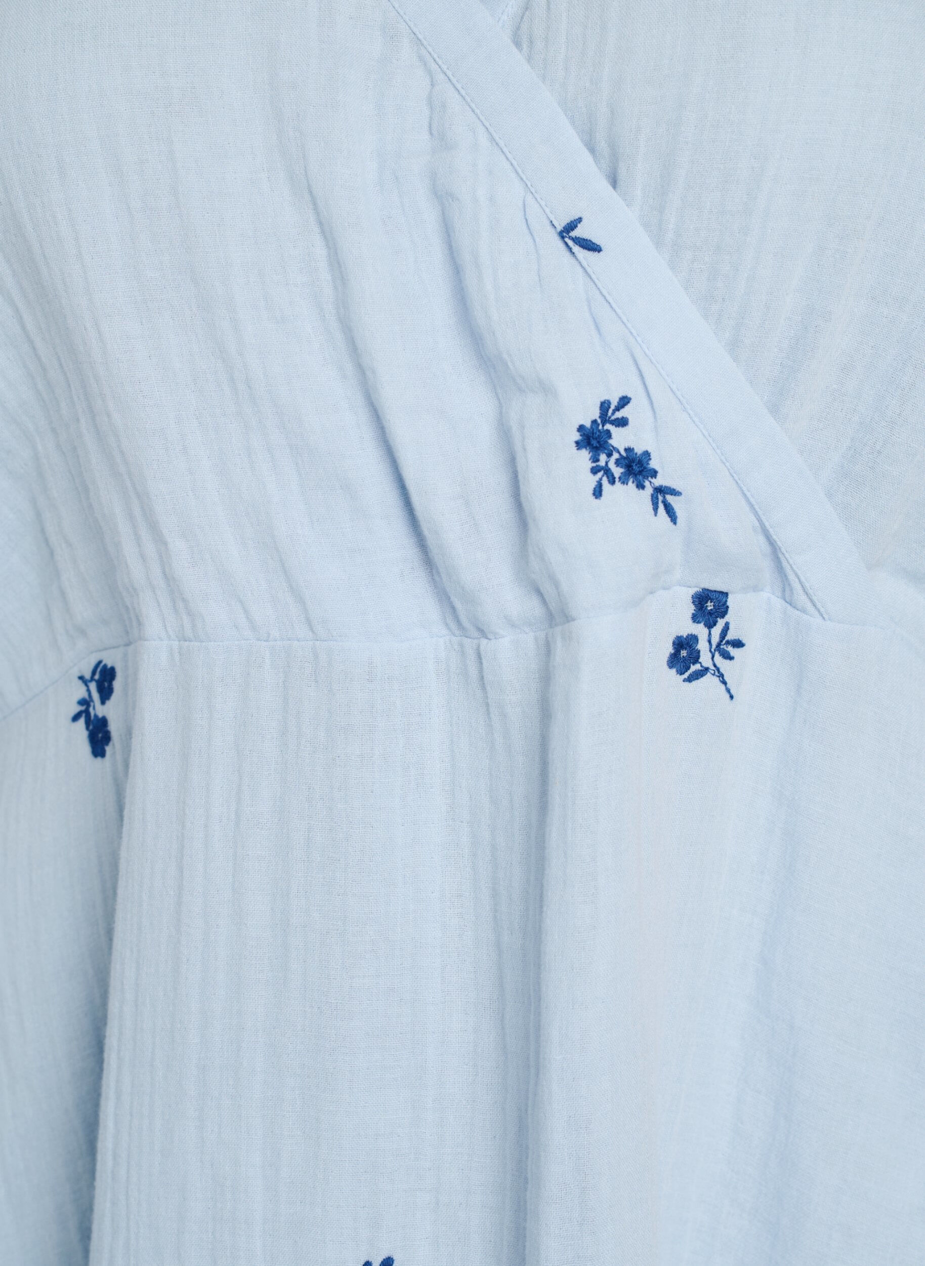 Zizzi Robe courte en mousseline de coton avec d&eacute;tails brod&eacute;s, Bleu Clair, Packshot image number 2