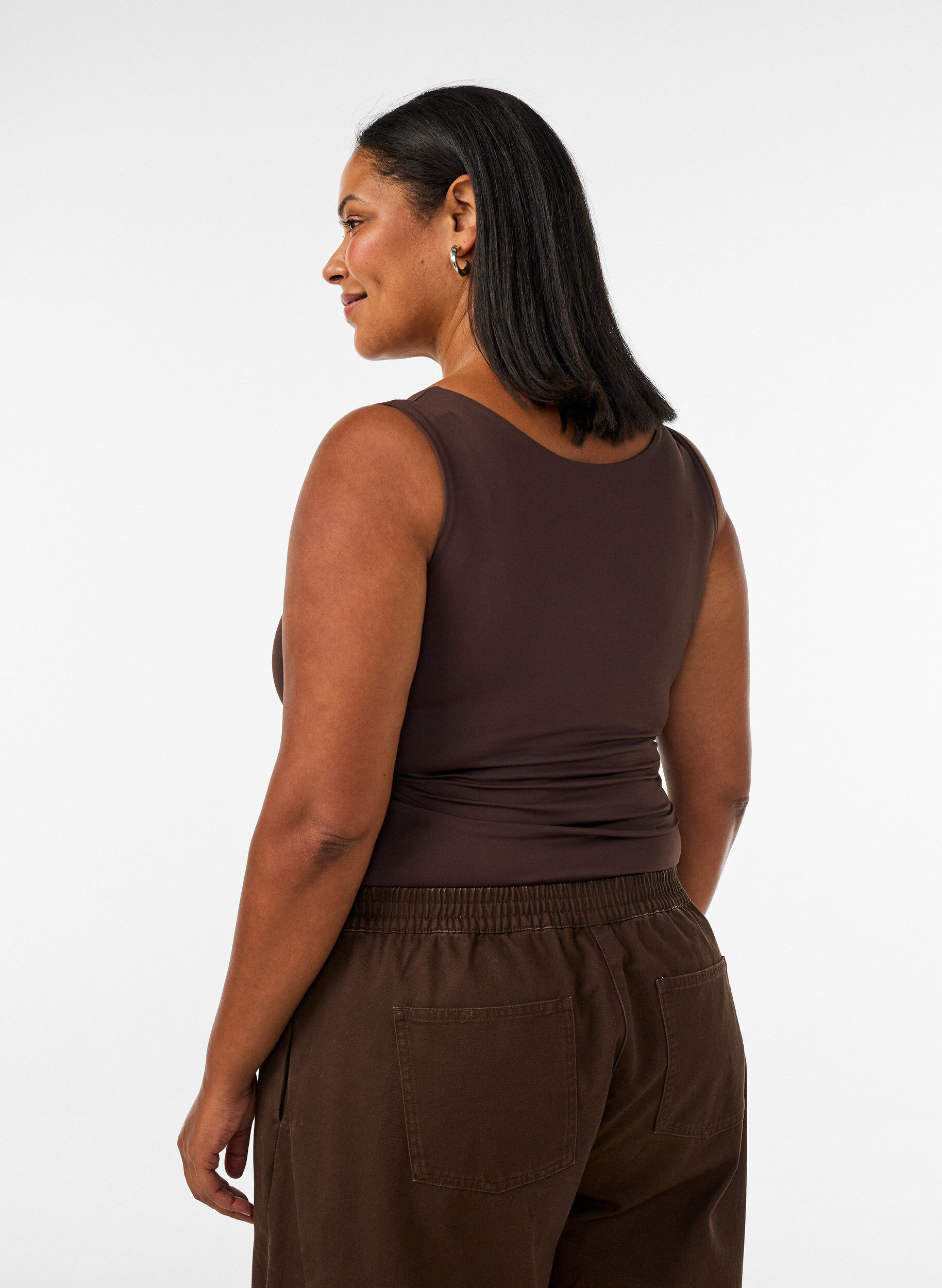 ZizziFigurbetontes Basic-Top aus glattem Stoff, Braun, Model image number 2