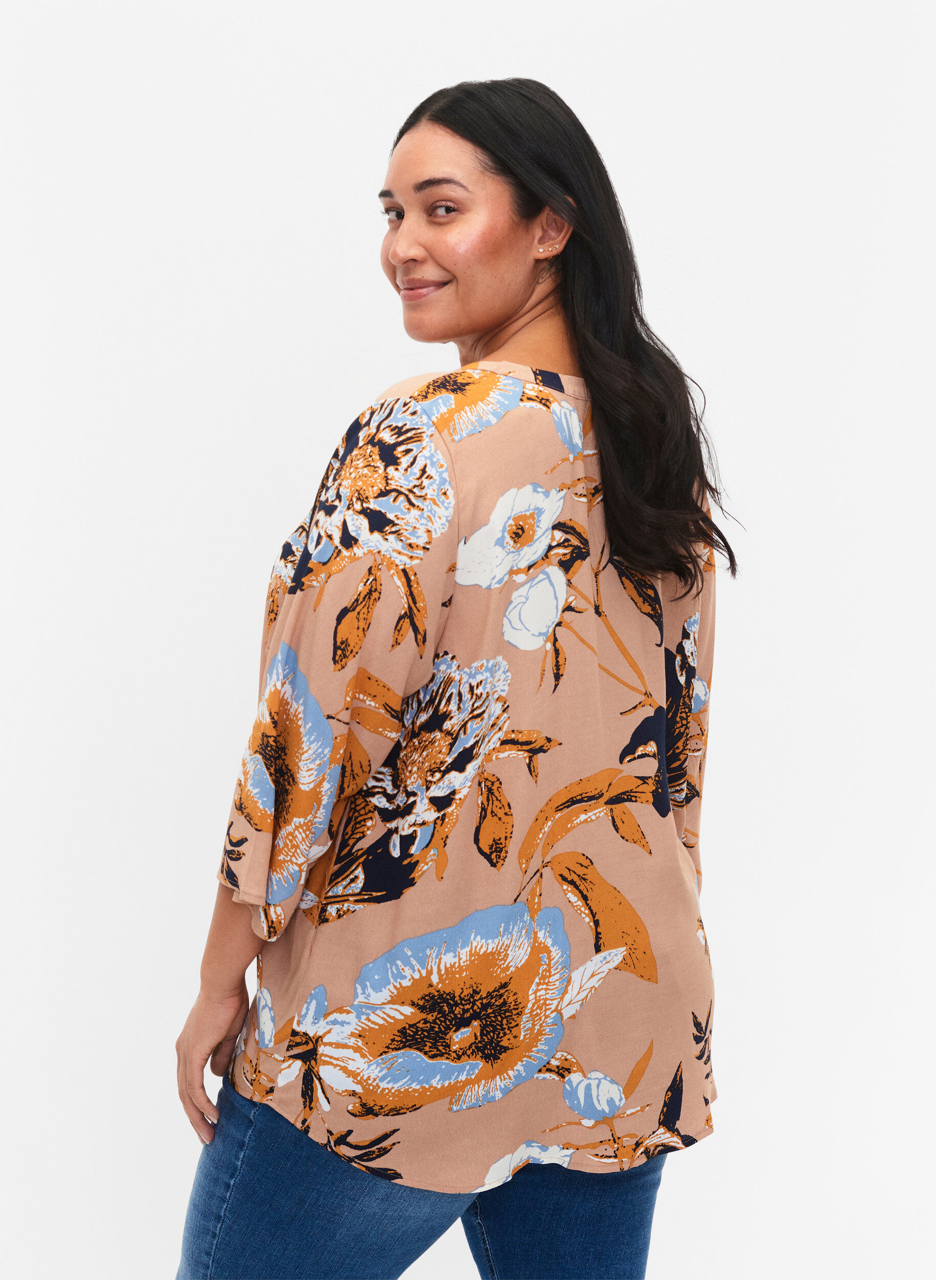 Zizzi Blouse en viscose &agrave; manches 3/4, Blue Flower AOP, Model image number 1