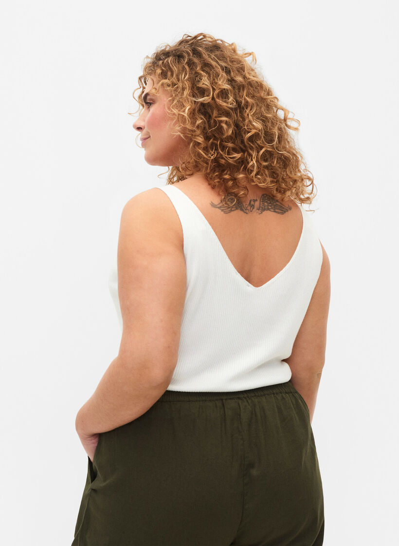 Gestricktes Top mit V-Ausschnitt, Cloud Dancer, Model image number 1