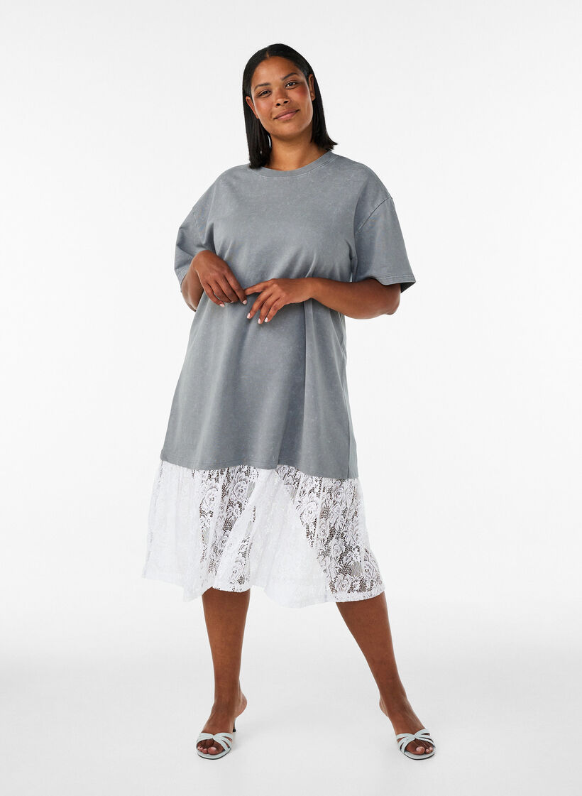 Lockeres T-Shirt-Kleid mit Spitzen, Grau, Model image number 0