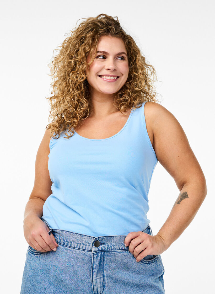 Haut uni Basic en coton, Bleu Clair, Model image number 0