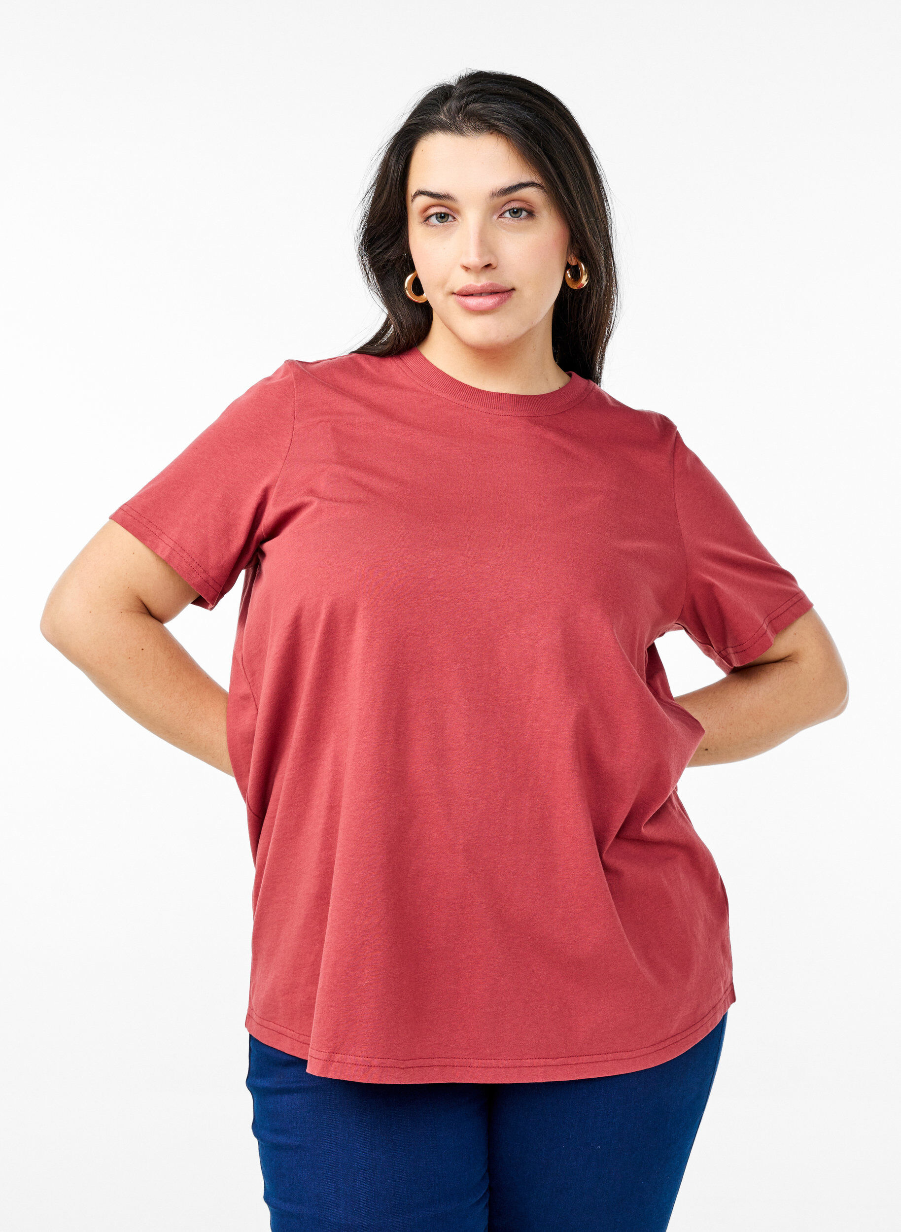 T-shirt basique en coton &agrave; col rond, Rouge, Model