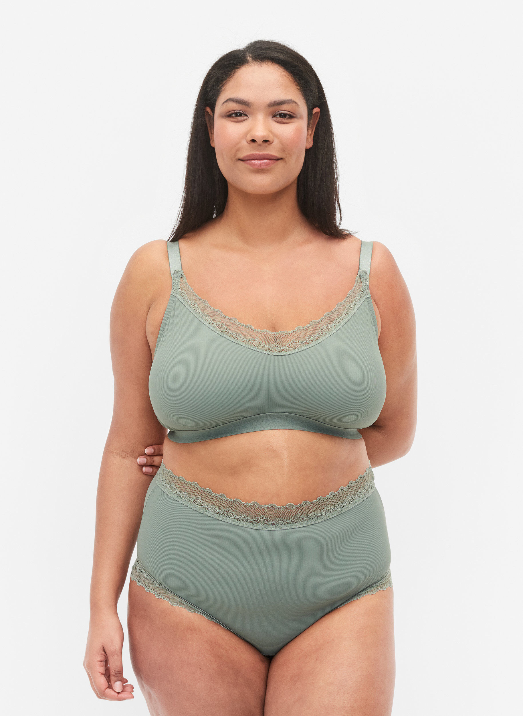 Zizzi Hochtaillierter Hipster mit Spitze, Laurel Wreath Ass, Model image number 0