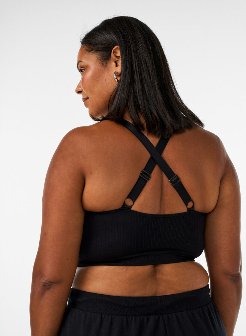 Nahtloser gerippter Sport-BH, Schwarz, Model image number 2