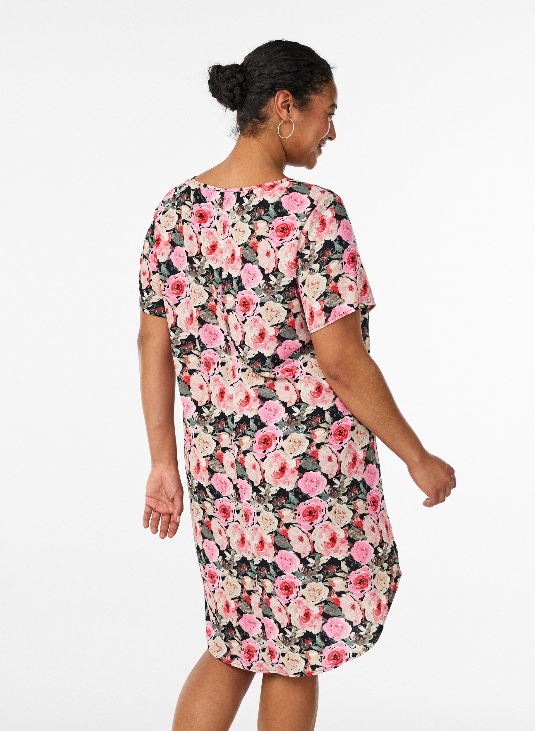 ZizziRobe chemise en broderie anglaise avec une ceinture &agrave; nouer, Noir, Model image number 2