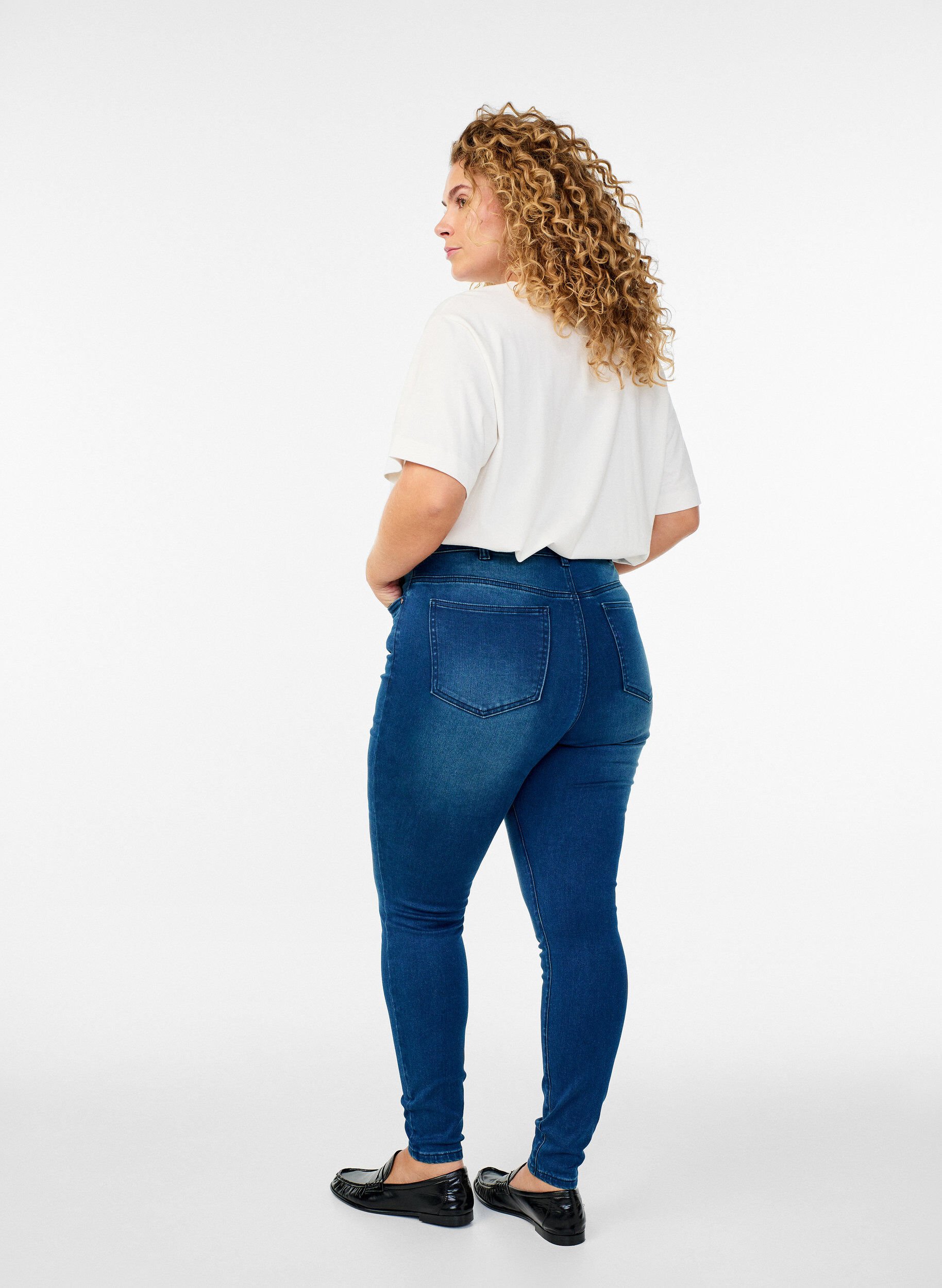 Zizzi Jean Amy super slim &agrave; taille haute, Bleu, Model image number 1