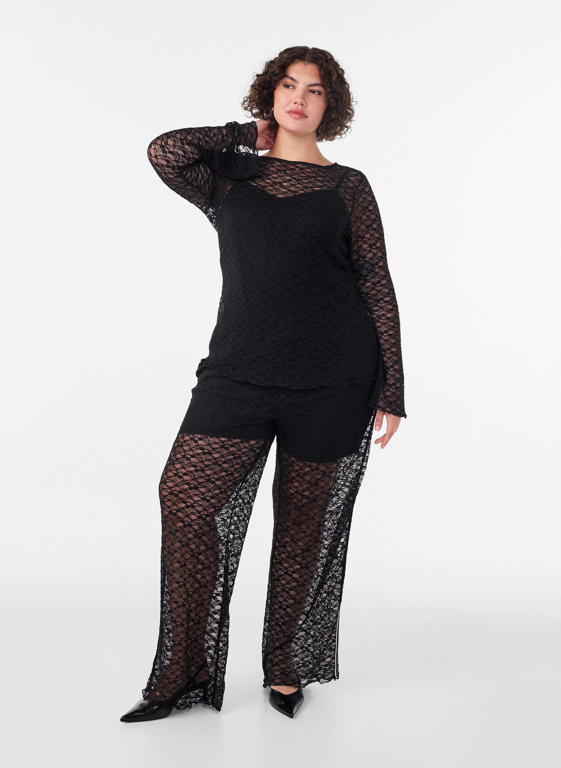 ZizziPantalon &agrave; coupe ample en dentelle transparente, Noir, Model image number 0