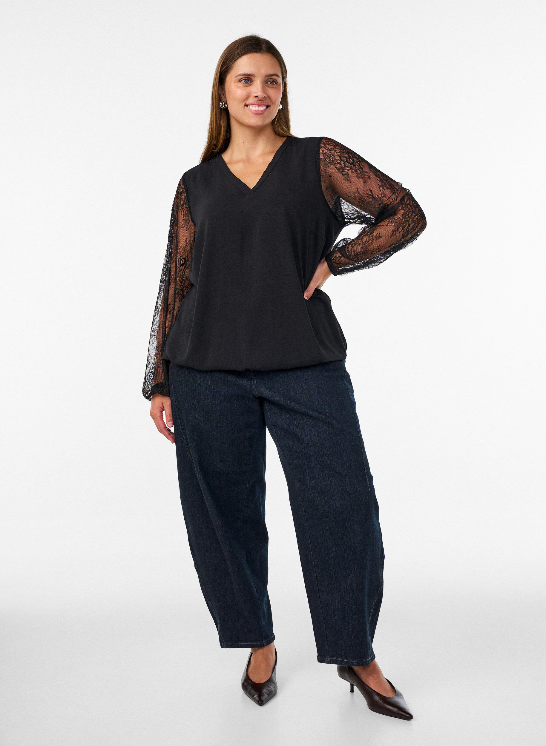 ZizziBluse mit &Auml;rmeln aus Spitze und Ballonform, Schwarz, Model image number 1