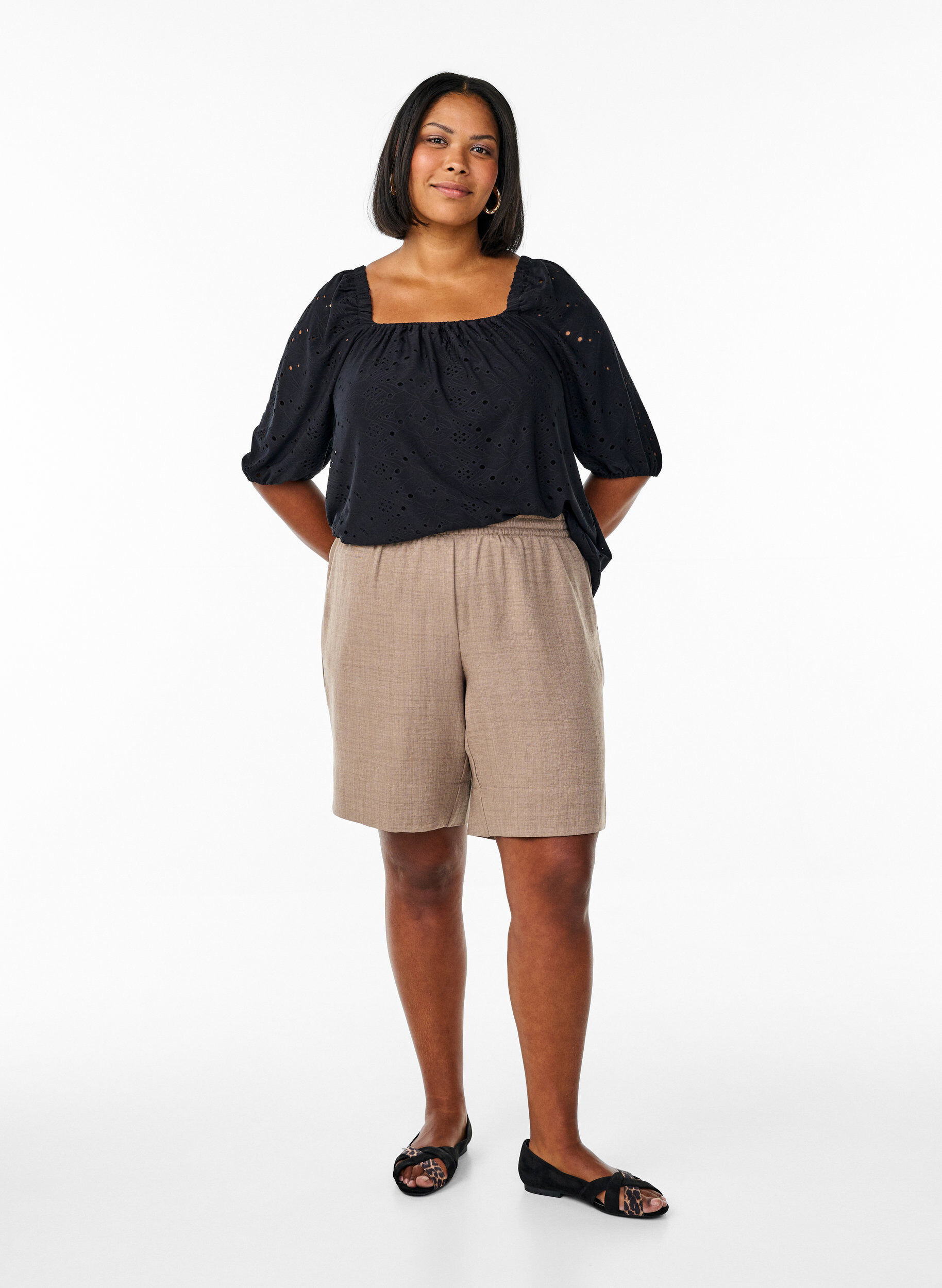 ZizziShorts mit Taschen und hoher Taille, Braun, Model image number 1
