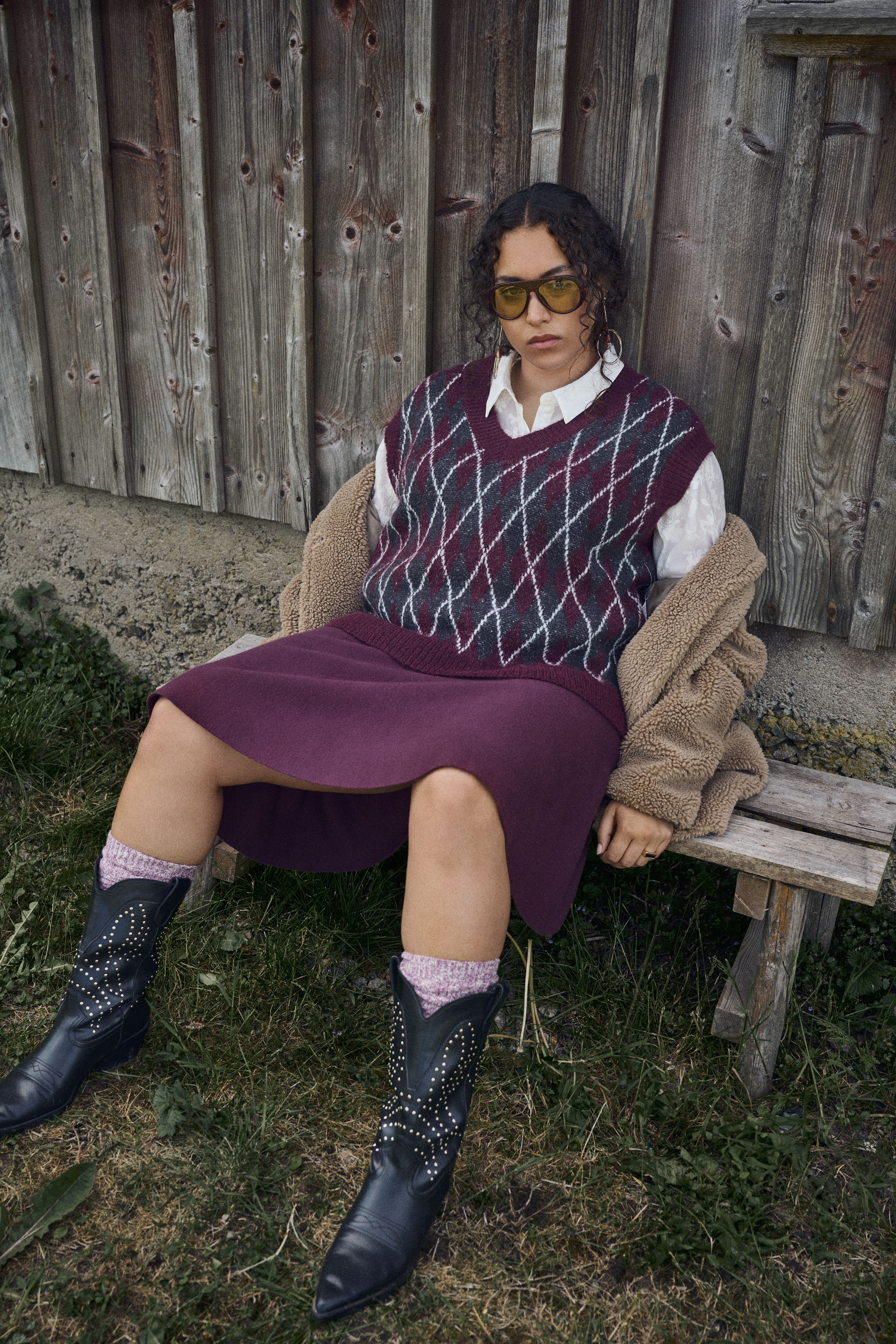 Gilet et jupe &agrave; carreaux, , Model