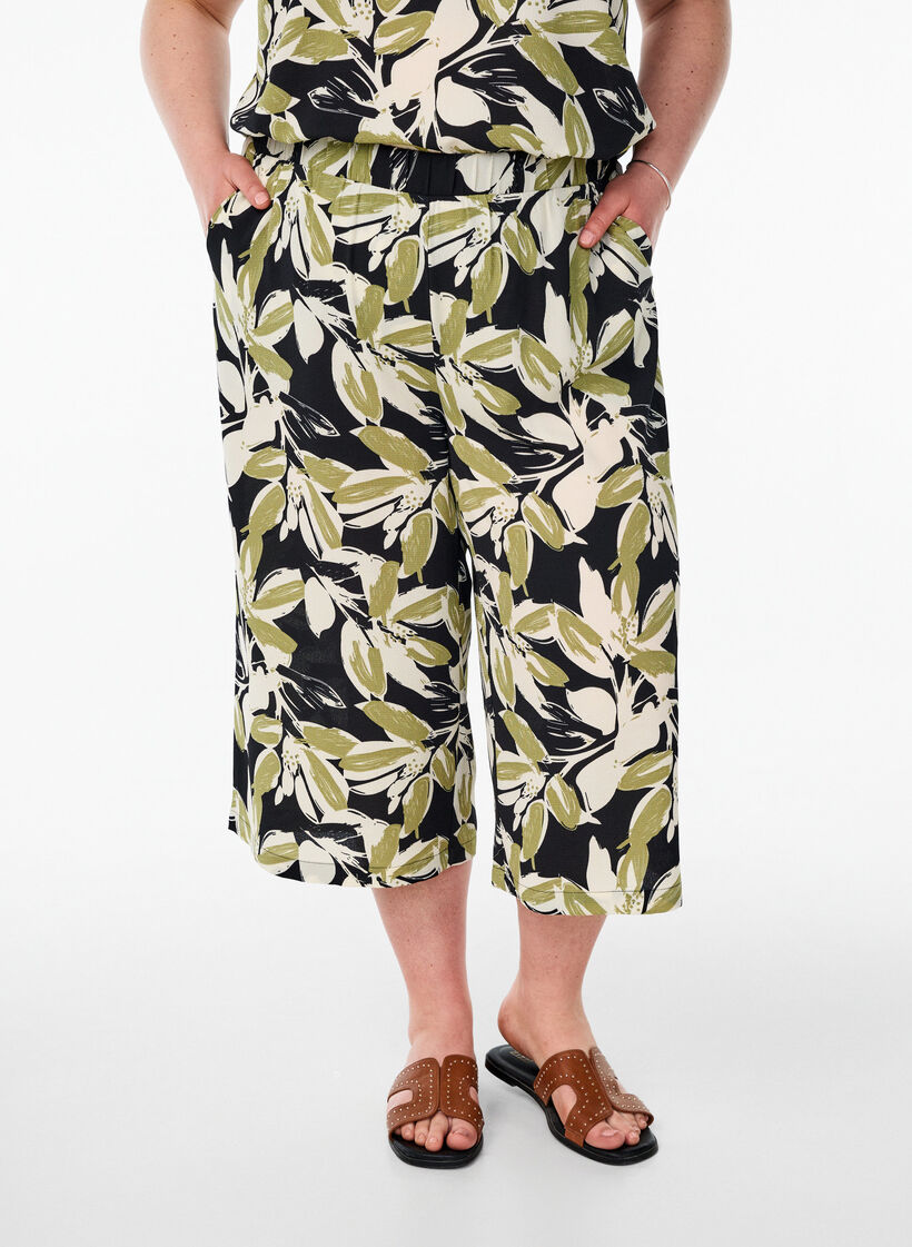 Pantalon ample avec imprim&eacute;, Noir, Model image number 2