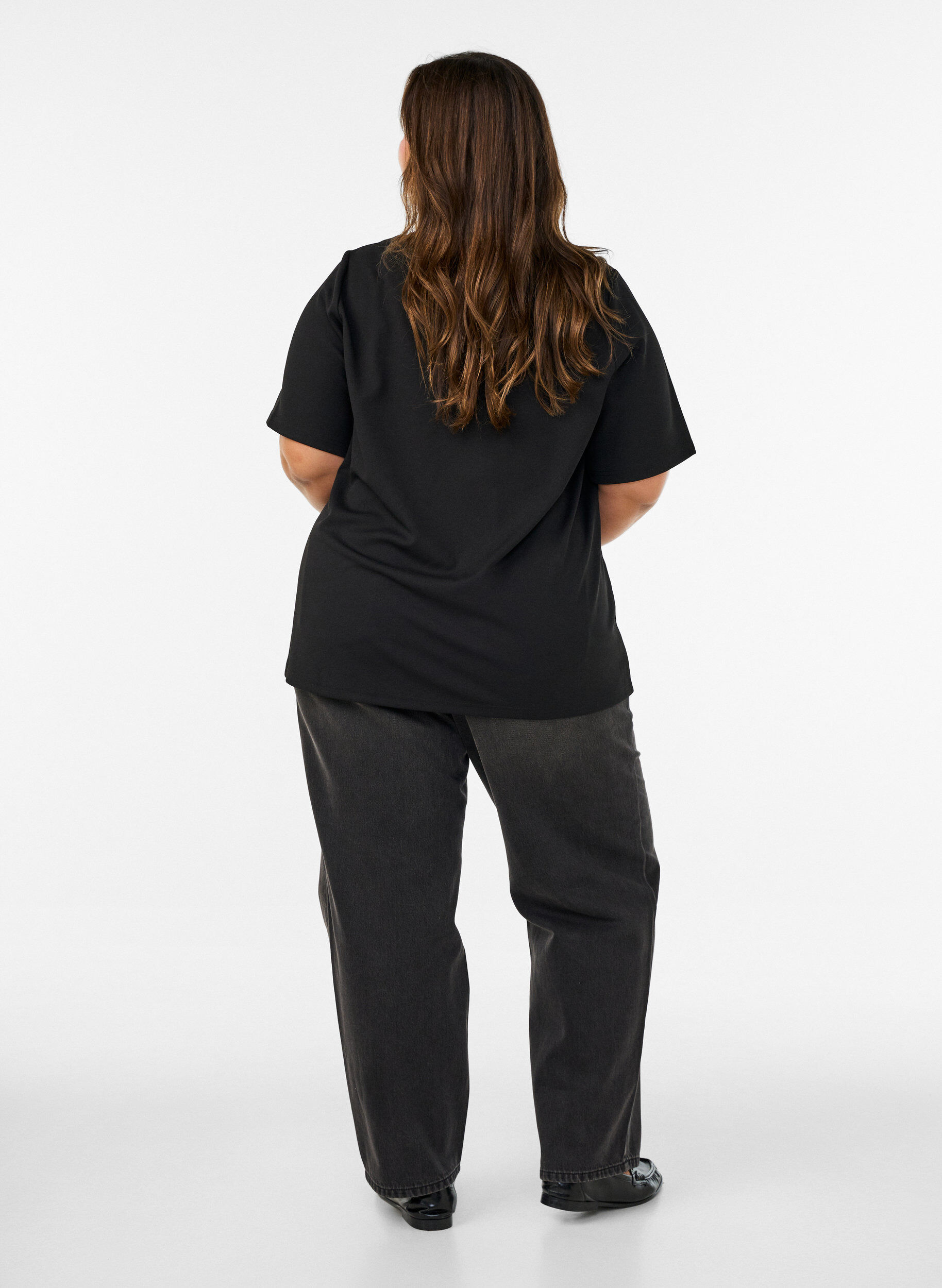 ZizziT-shirt avec fentes et fermetures par n&oelig;uds d&eacute;coratifs, Noir, Model image number 2