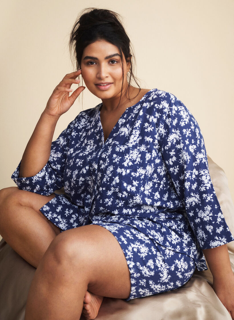 Florale Pyjamashorts aus Baumwolle, V. Indigo Flower AOP, Image image number 0