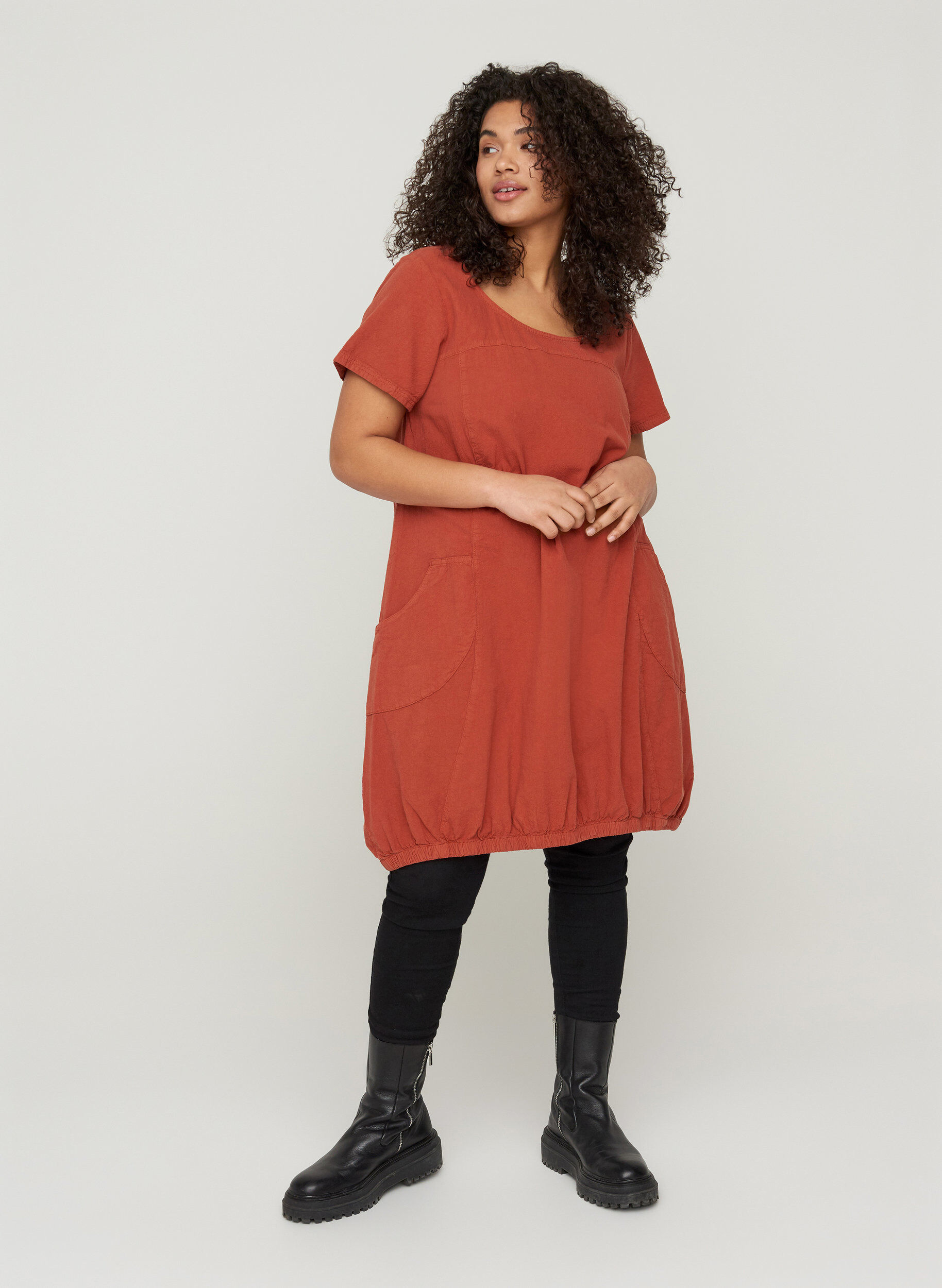 Zizzi Kurzarm Kleid aus Baumwolle, Orange, Model image number 1
