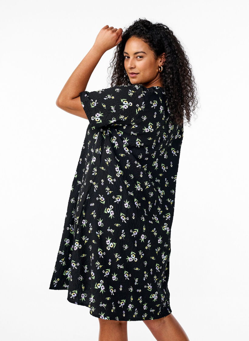 FLASH - Kleid mit kurzen Ärmeln und V-Ausschnitt, Schwarz, Model image number 2