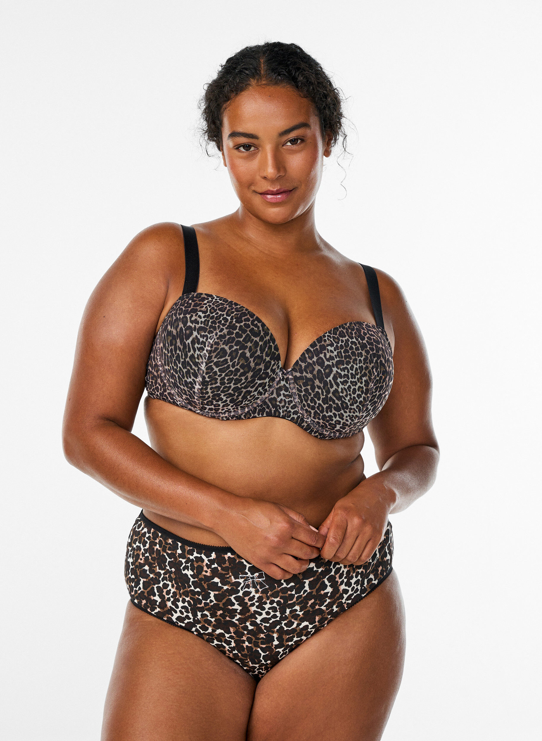 Zizzi Soutien-gorge moul&eacute; avec maille &agrave; motif l&eacute;opard, Marron, Model image number 1