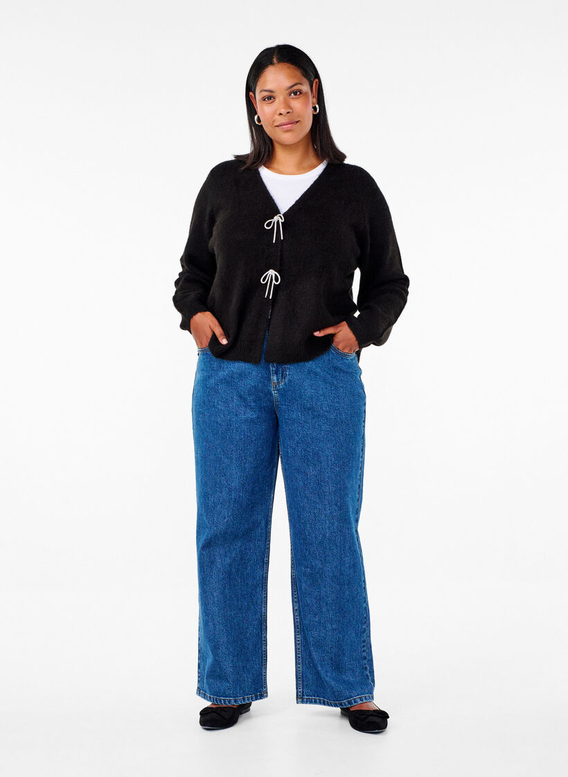 Strickjacke mit einer silbernen Schleife, Black, Model image number 3