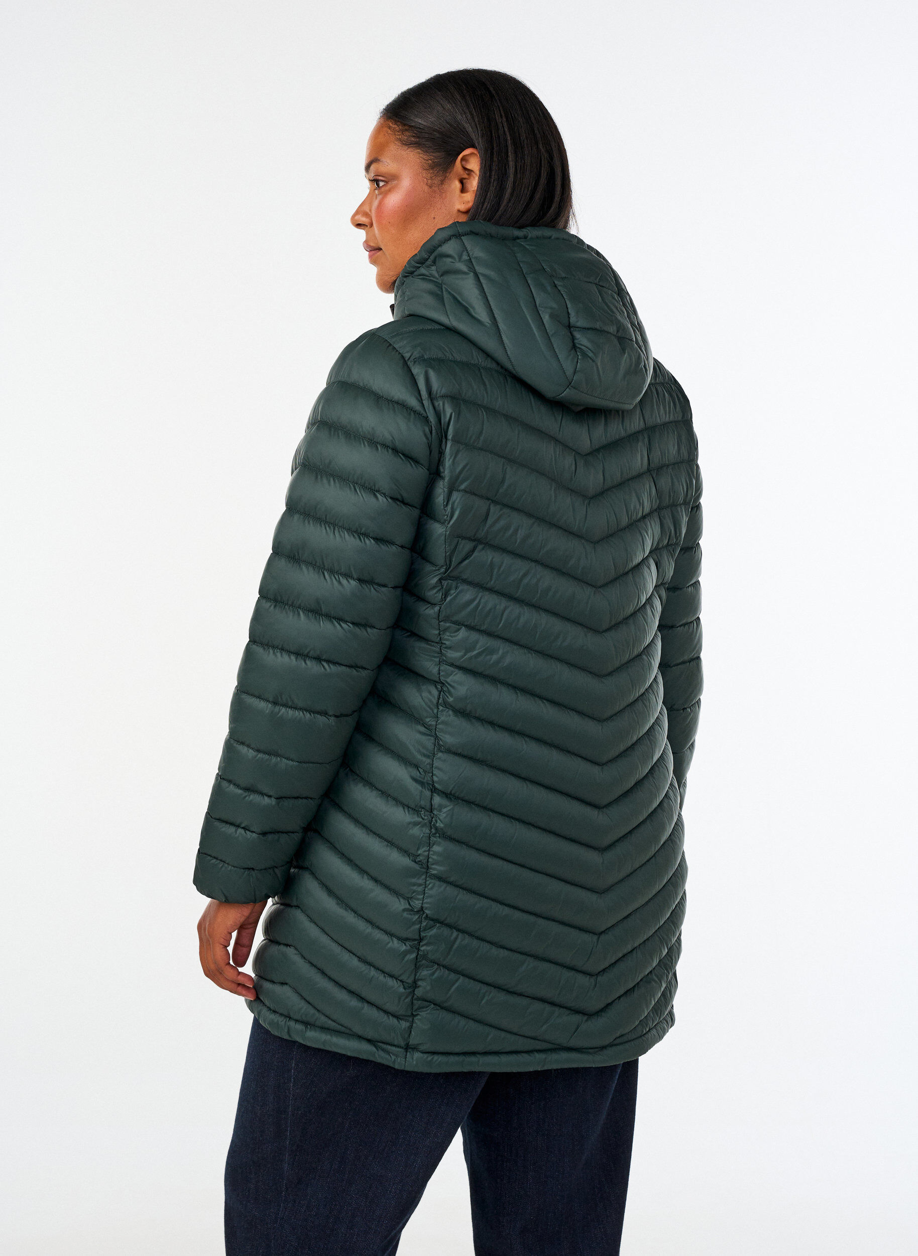 ZizziLeichte Jacke mit Taschen und abnehmbarer Kapuze, Gr&uuml;n, Model image number 2