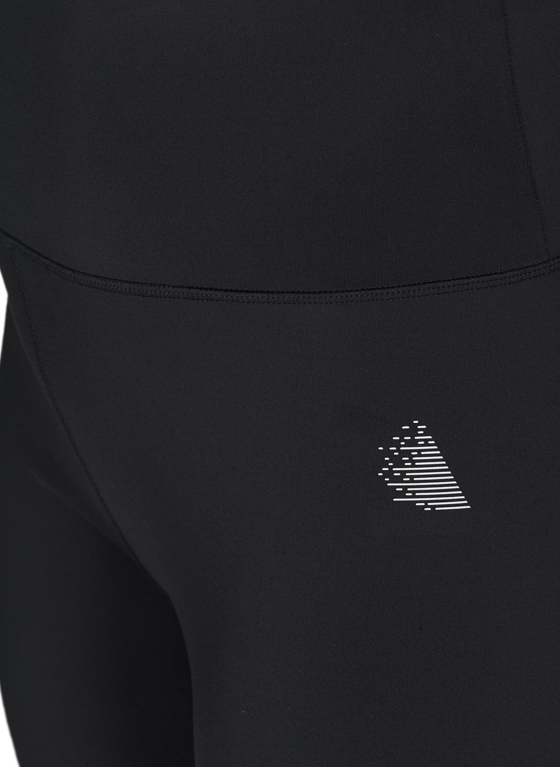 Zizzi Eng anliegende Trainingsshorts, Schwarz, Packshot image number 3
