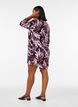 Kurzes gebl&uuml;mtes Kleid aus Viskose mit 3/4-&Auml;rmeln, Schwarz, Model image number 2
