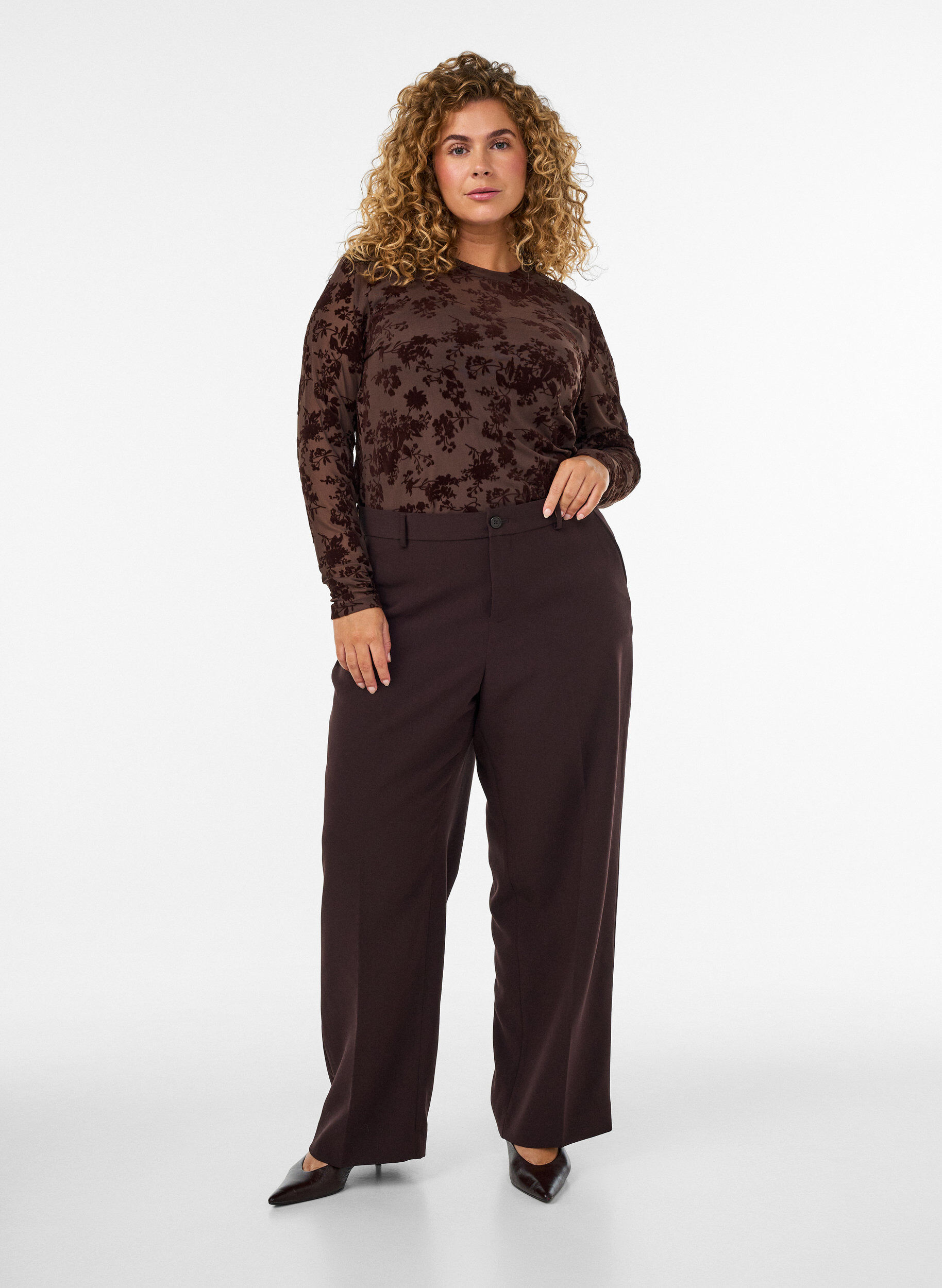 Weite Anzughose mit hoher Taille, Braun, Model
