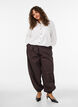 Chemise coupe ballon avec poche poitrine, Blanc, Model image number 1
