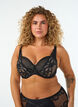 Soutien-gorge moul&eacute; &agrave; armatures avec dentelle florale, Noir, Model image number 0
