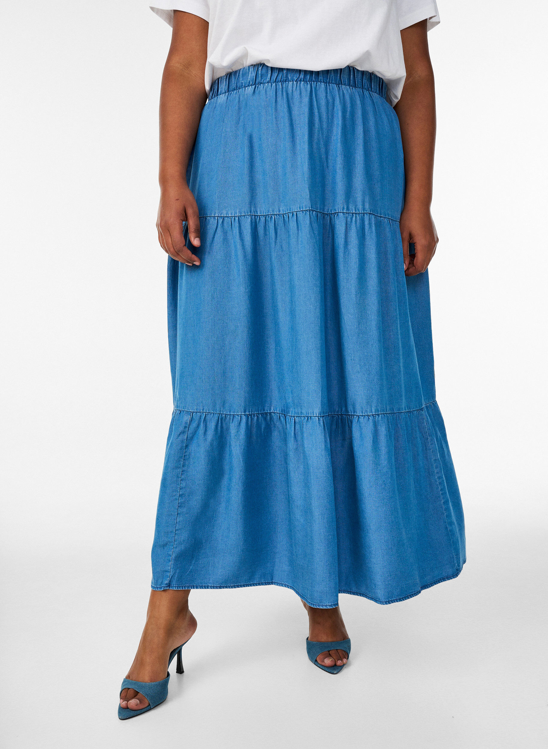 ZizziJupe maxi en jean avec volants, Bleu, Model image number 2