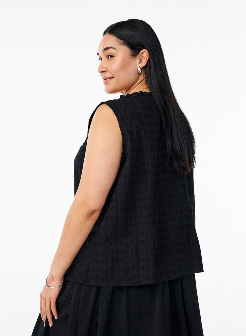 &Auml;rmellose Bluse mit Lochstickerei und R&uuml;schen, Schwarz, Model image number 2
