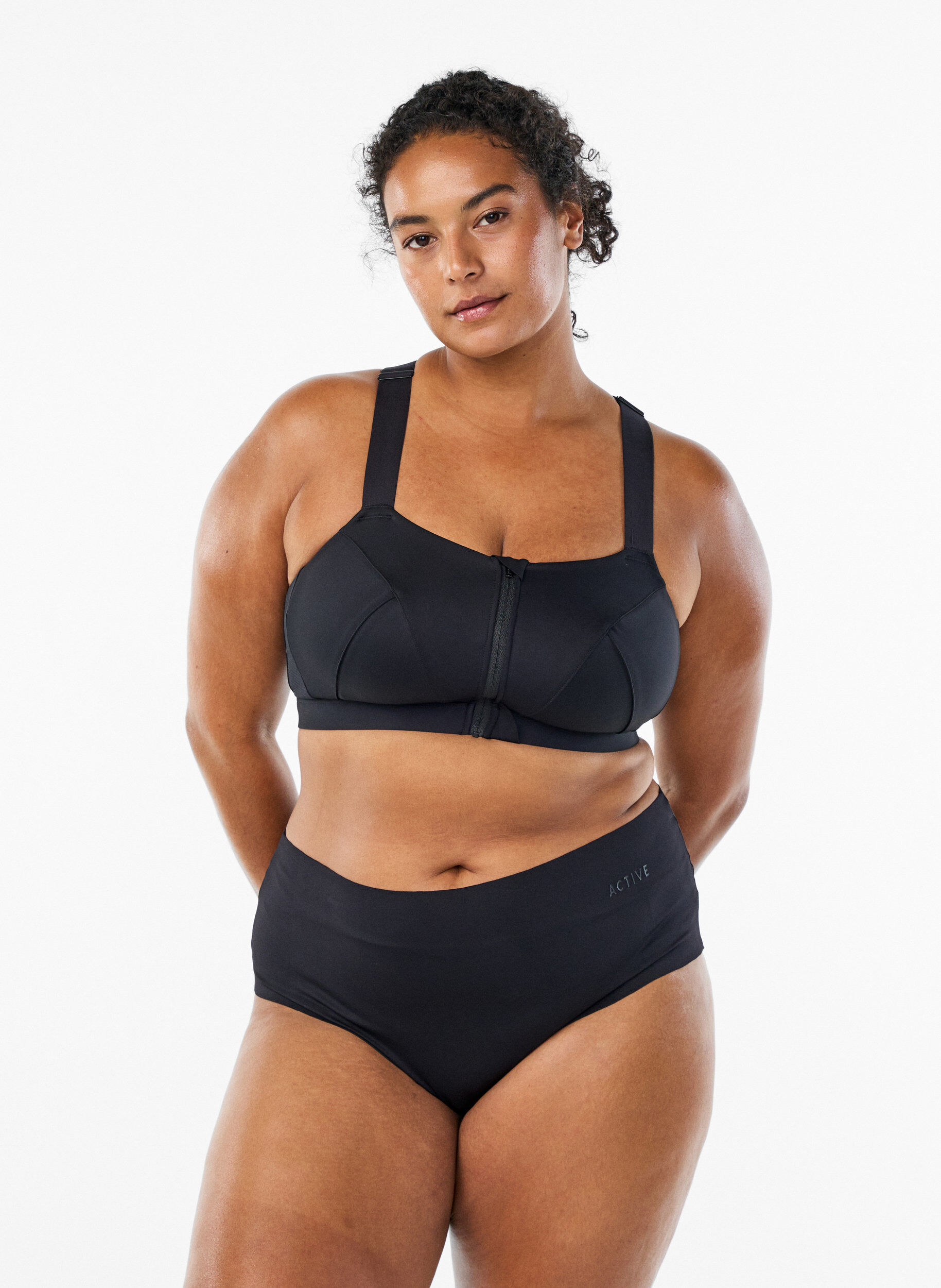 2er-Pack unsichtbare Trainingsslips, Schwarz, Model