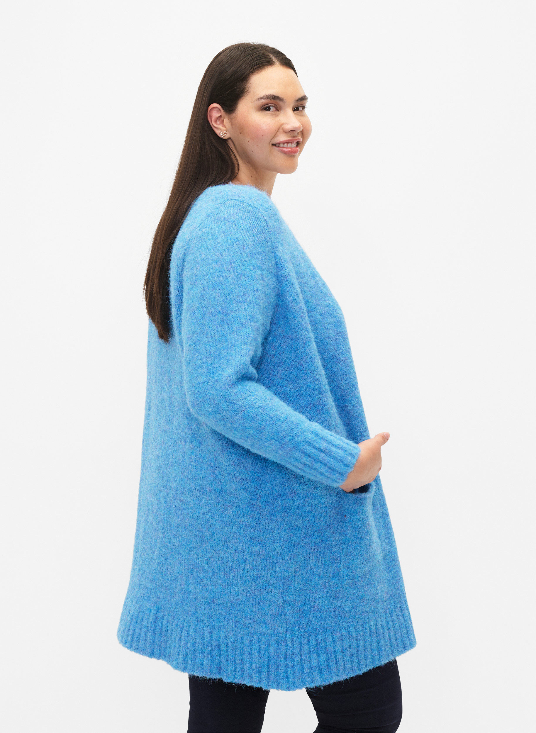 Zizzi Lange Strickjacke mit Wolle und Taschen, French Blue, Model image number 1