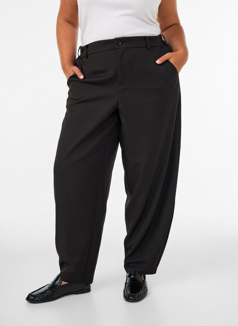 Hose in Barrel-Passform mit hoher Taille, Schwarz, Model image number 0