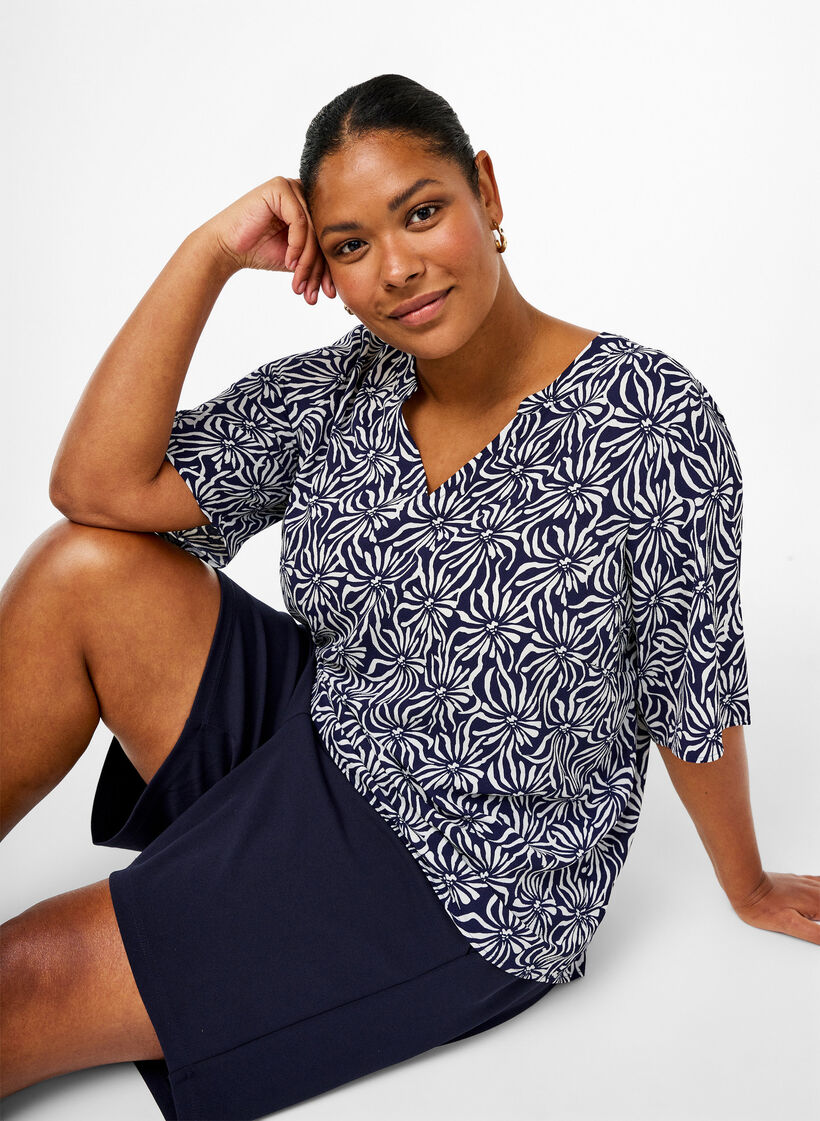 Bluse mit V-Ausschnitt und Blumendruck, White Blue Flower, Image image number 0