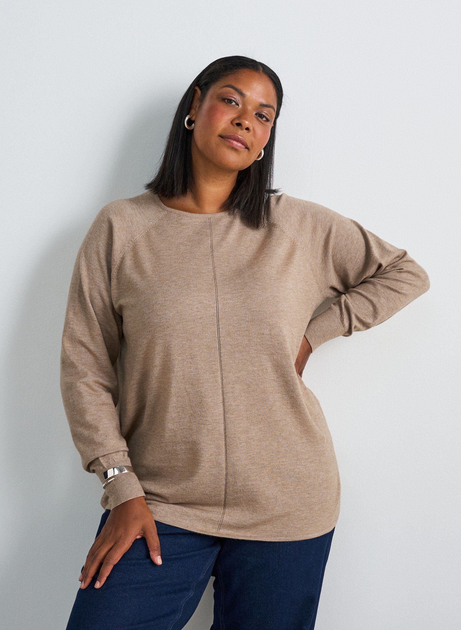 Chemisier en tricot avec col rond et motif tricot, Beige, Model