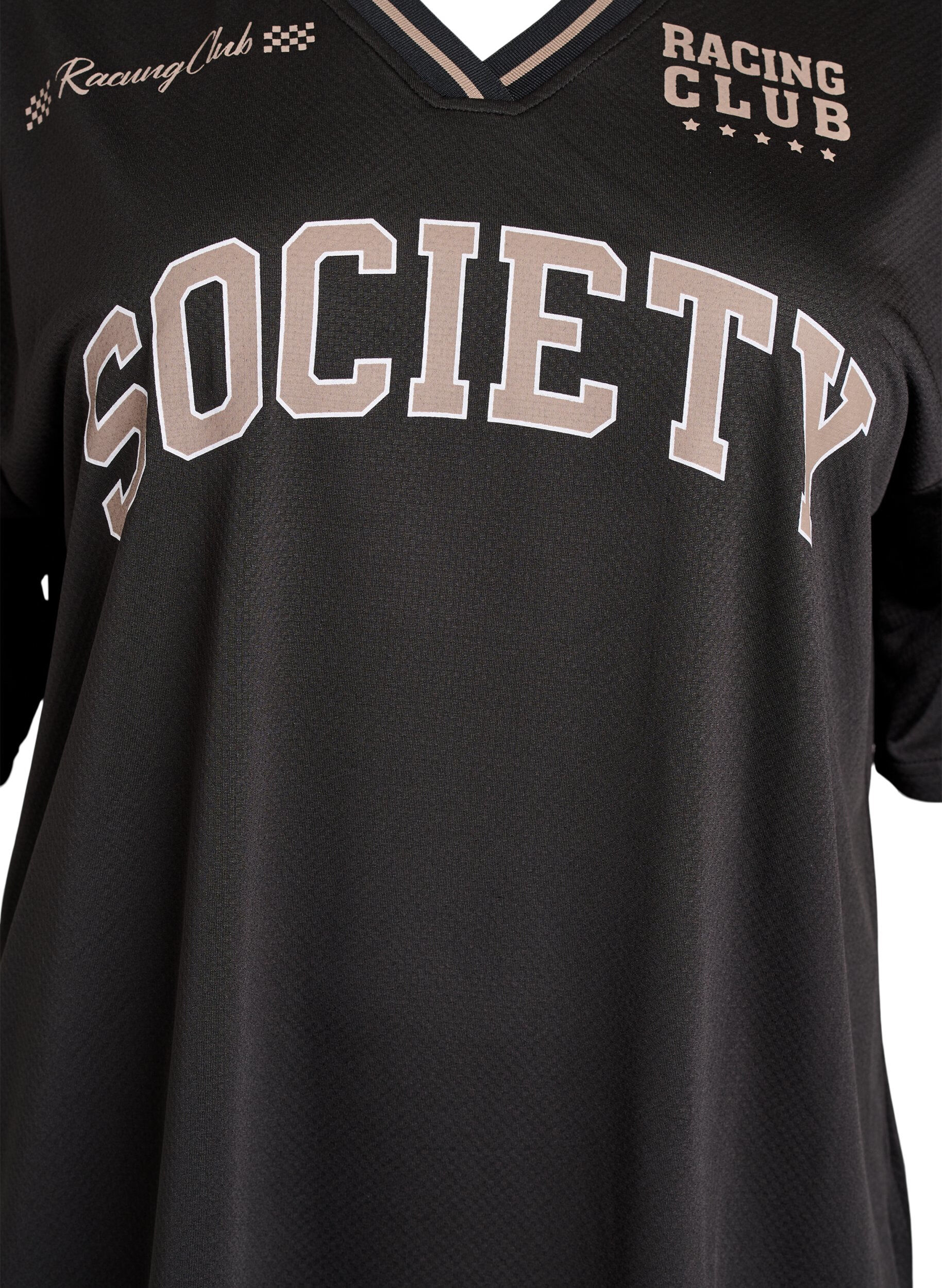 Zizzi Sportliches T-Shirt mit V-Ausschnitt und Racing-Print, Schwarz, Packshot image number 2