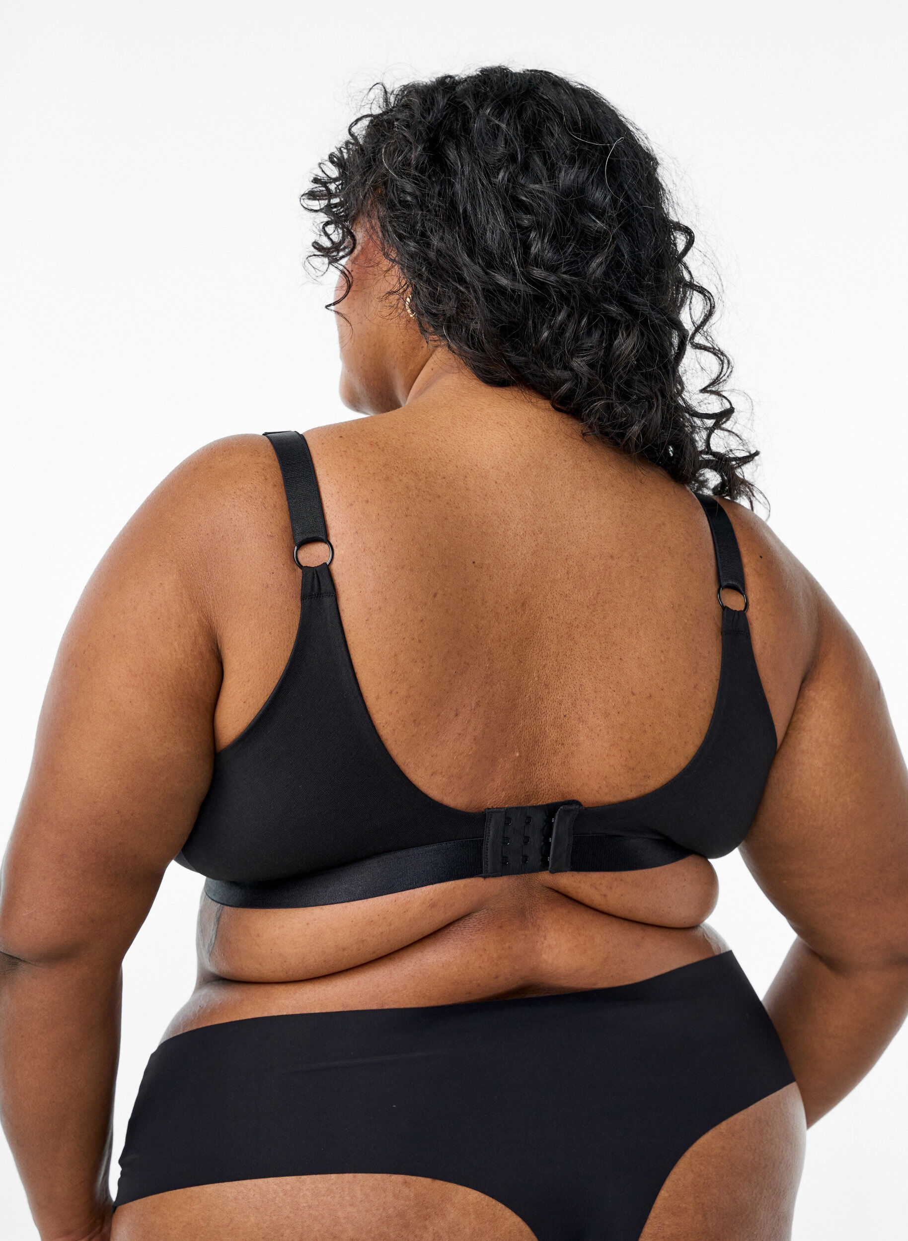 Zizzi Baumwoll-Bralette mit Spitze, Schwarz, Model image number 2