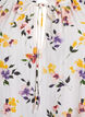 Blouse en viscose &agrave; fleurs avec manches mi-longues, Blanc, Packshot image number 2