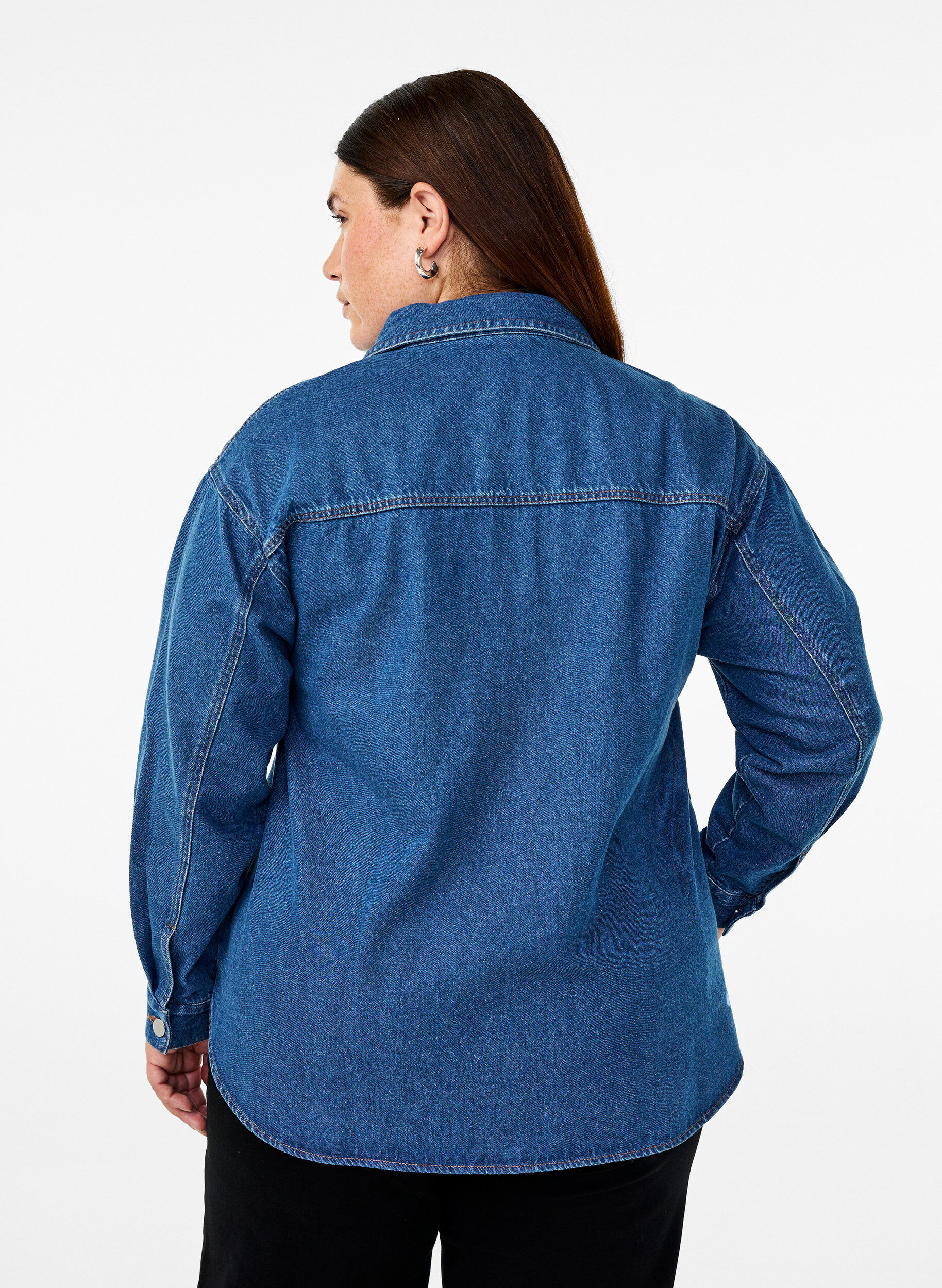 Zizzi Jeansbluse mit &Ouml;sen, Blau, Model image number 2