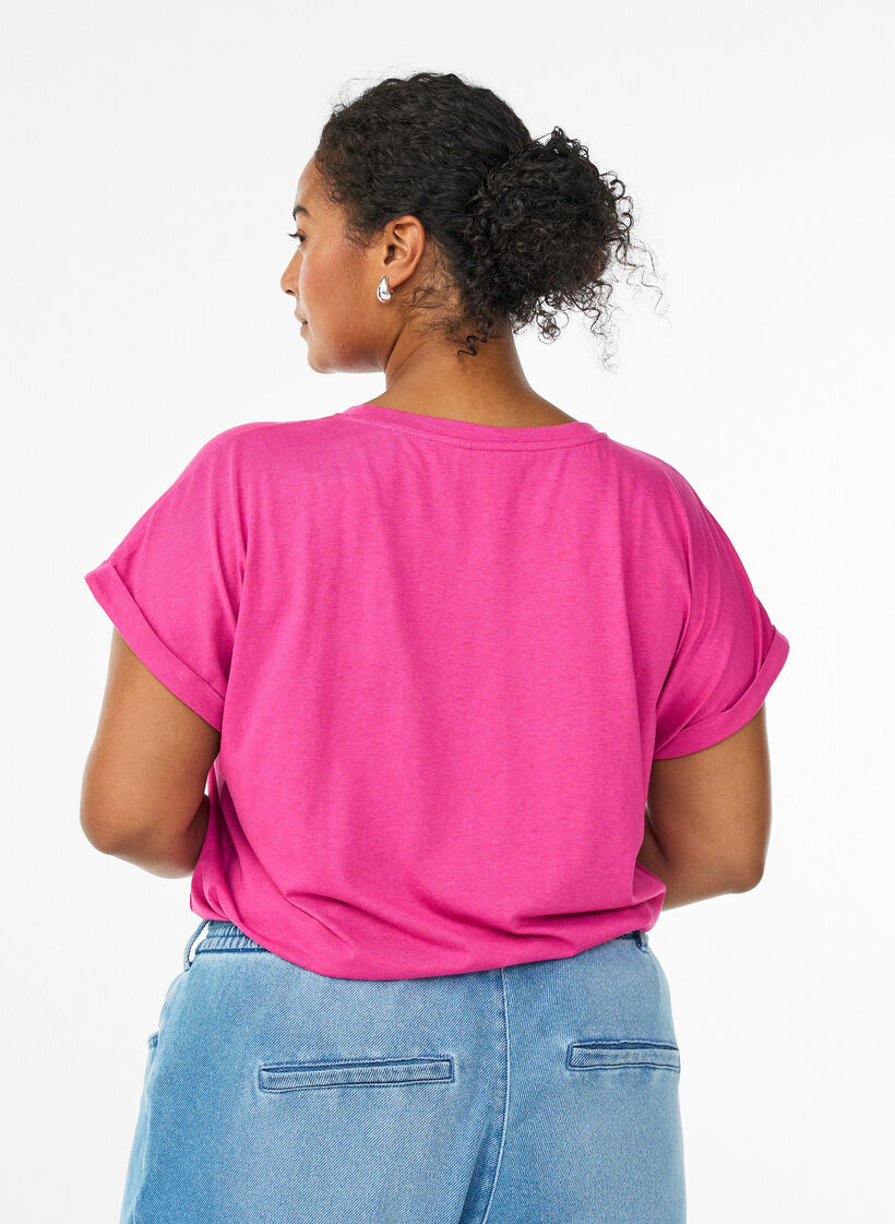 Kurz&auml;rmliges T-Shirt aus einer Baumwollmischung, Rot, Model image number 2
