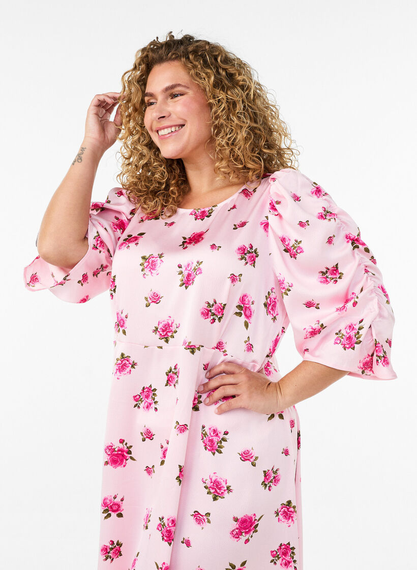 Robe midi &agrave; fleurs avec manches bouffantes, Rose, Model image number 2