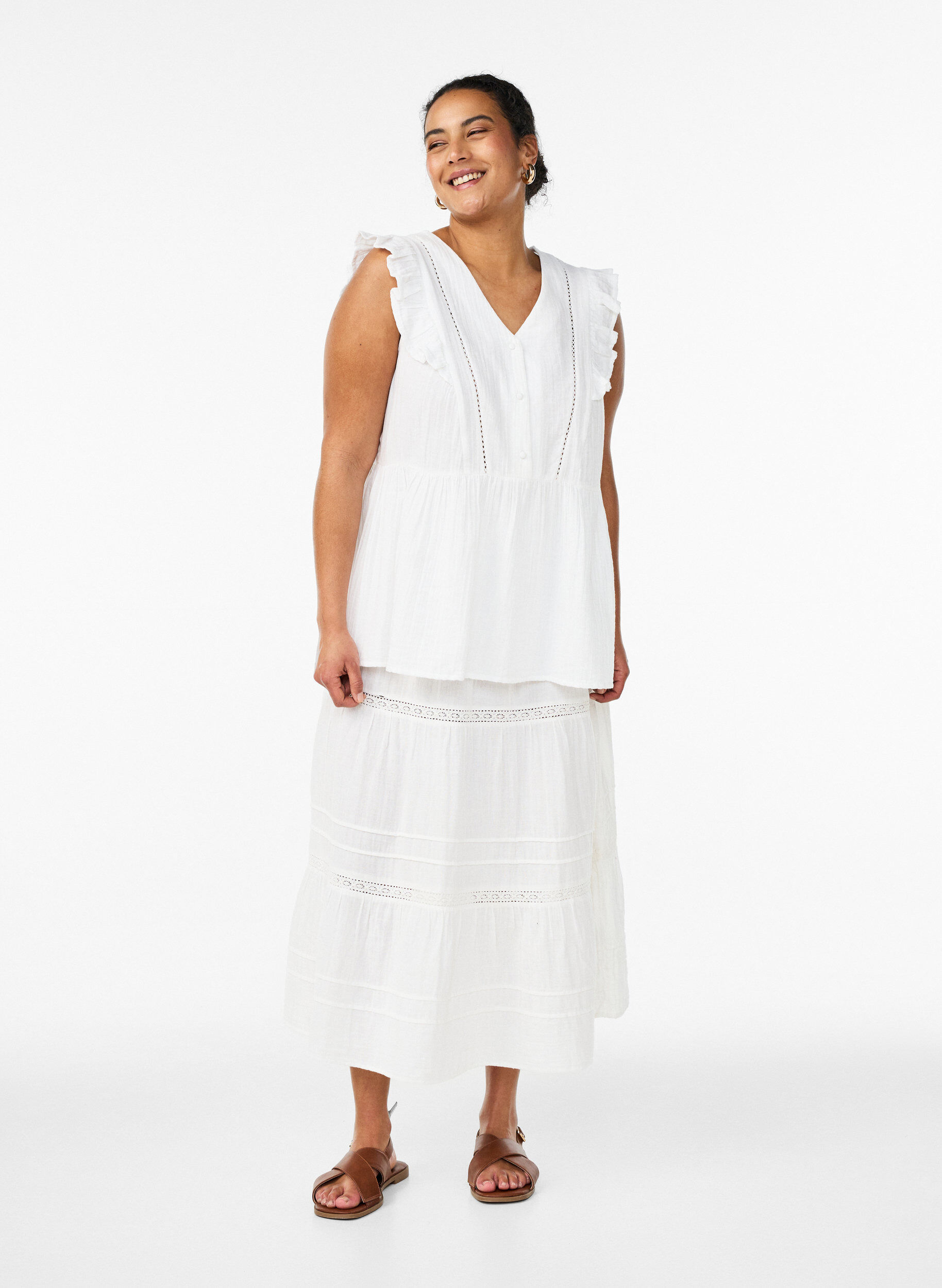 Zizzi&Auml;rmellose Bluse aus Baumwoll-Musselin mit R&uuml;schen, Wei&szlig;, Model image number 1