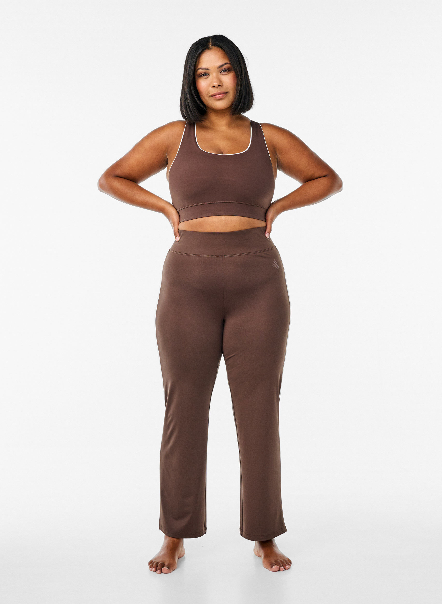 Zizzi Brassi&egrave;re de sport &agrave; dos nageur avec finitions contrastantes, Marron, Model image number 1