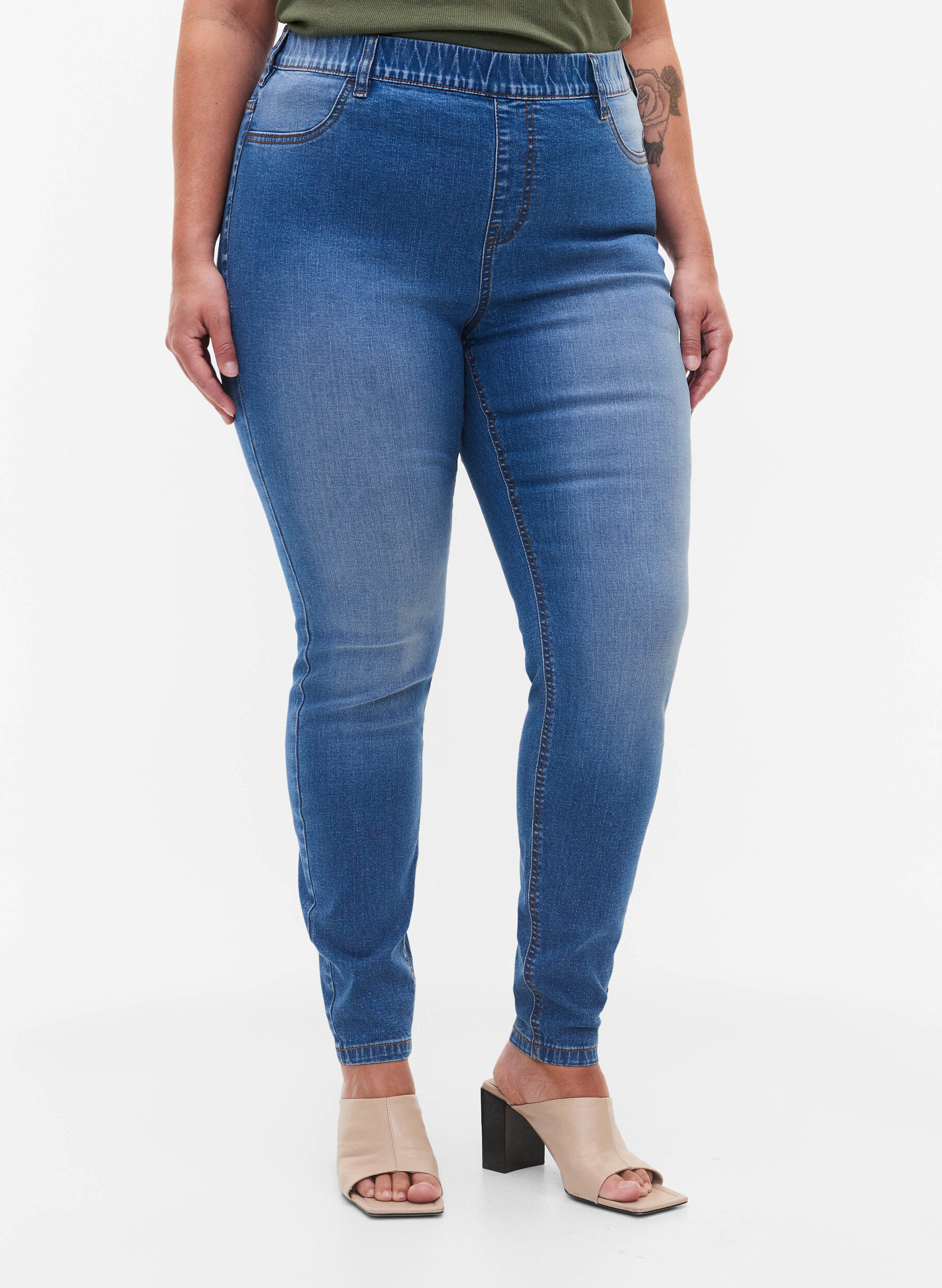 Zizzi Jeggings avec poches arri&egrave;re, Blue denim, Model image number 2