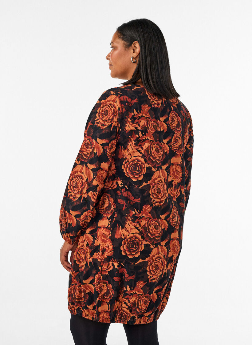 Robe courte en coton avec un ourlet &eacute;lastique et des manches longues, Noir, Model image number 2